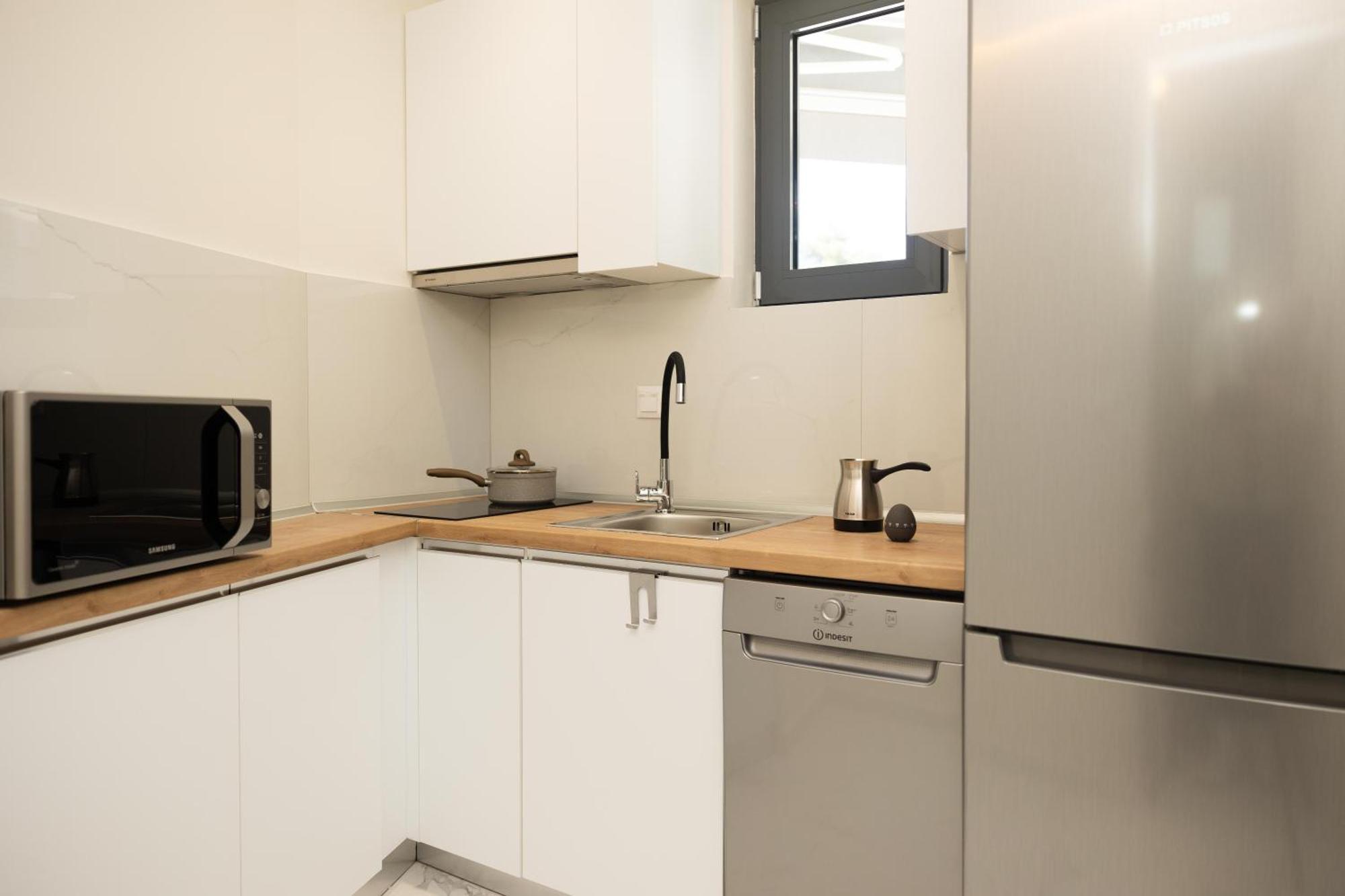 Avgerinos Apartments โปไลโครโน ภายนอก รูปภาพ
