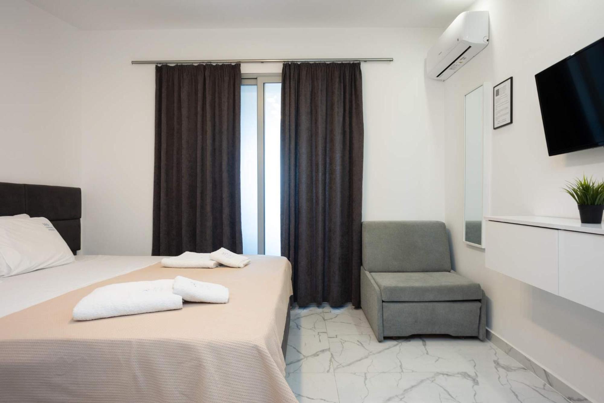 Avgerinos Apartments โปไลโครโน ภายนอก รูปภาพ